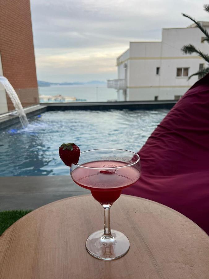 Paradiso Apartments Sarandë 外观 照片
